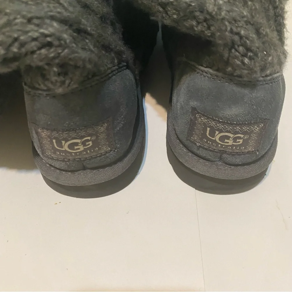 Ugg Australia gray sweater boots, size 6